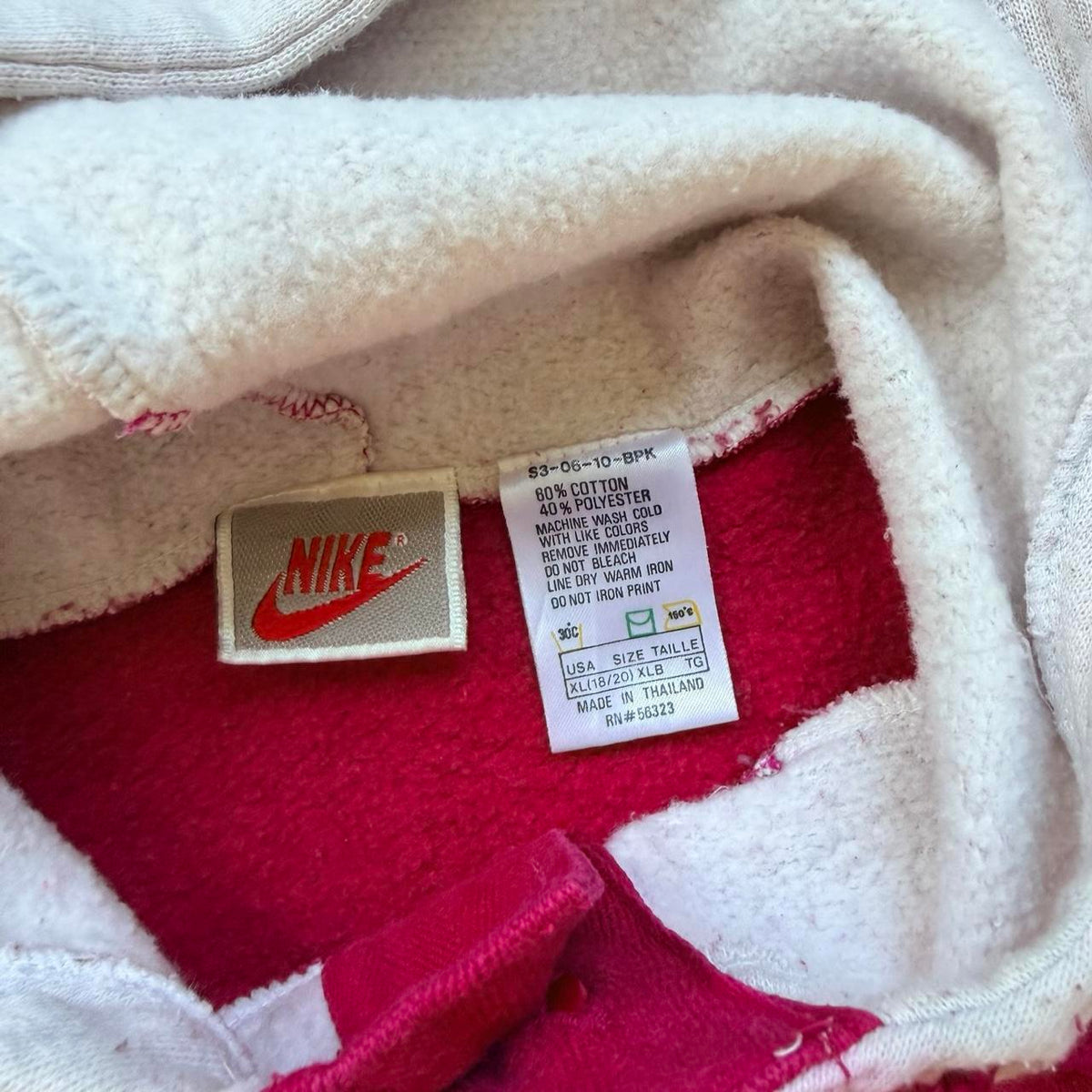 ◼️ Vintage Nike Colourblock Hoodie