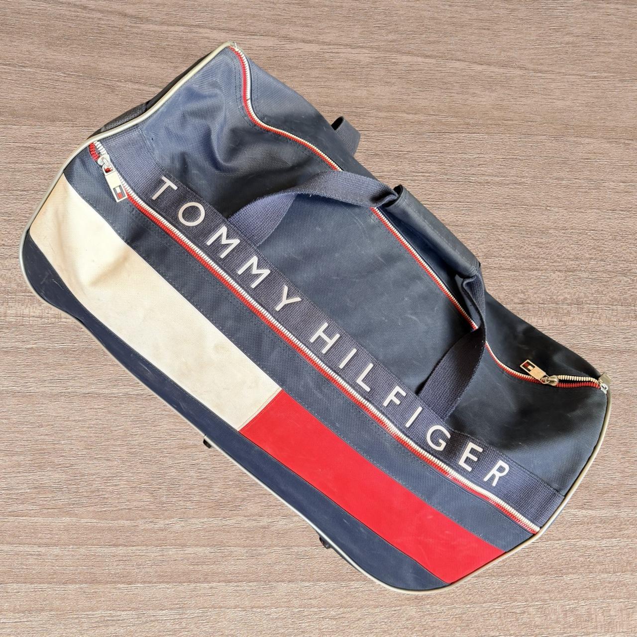 ◼️ Vintage Tommy Hilfiger Duffle Gym Bag