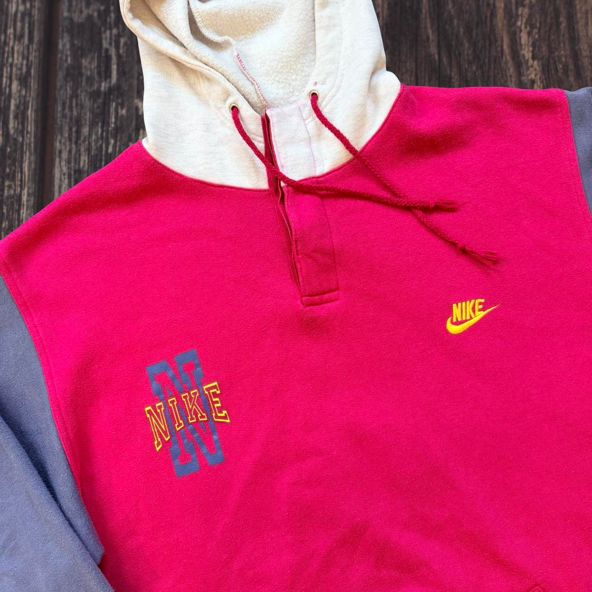 ◼️ Vintage Nike Colourblock Hoodie