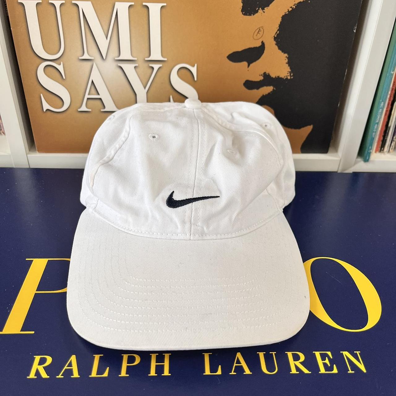 ◼️ Nike Adjustable Cap