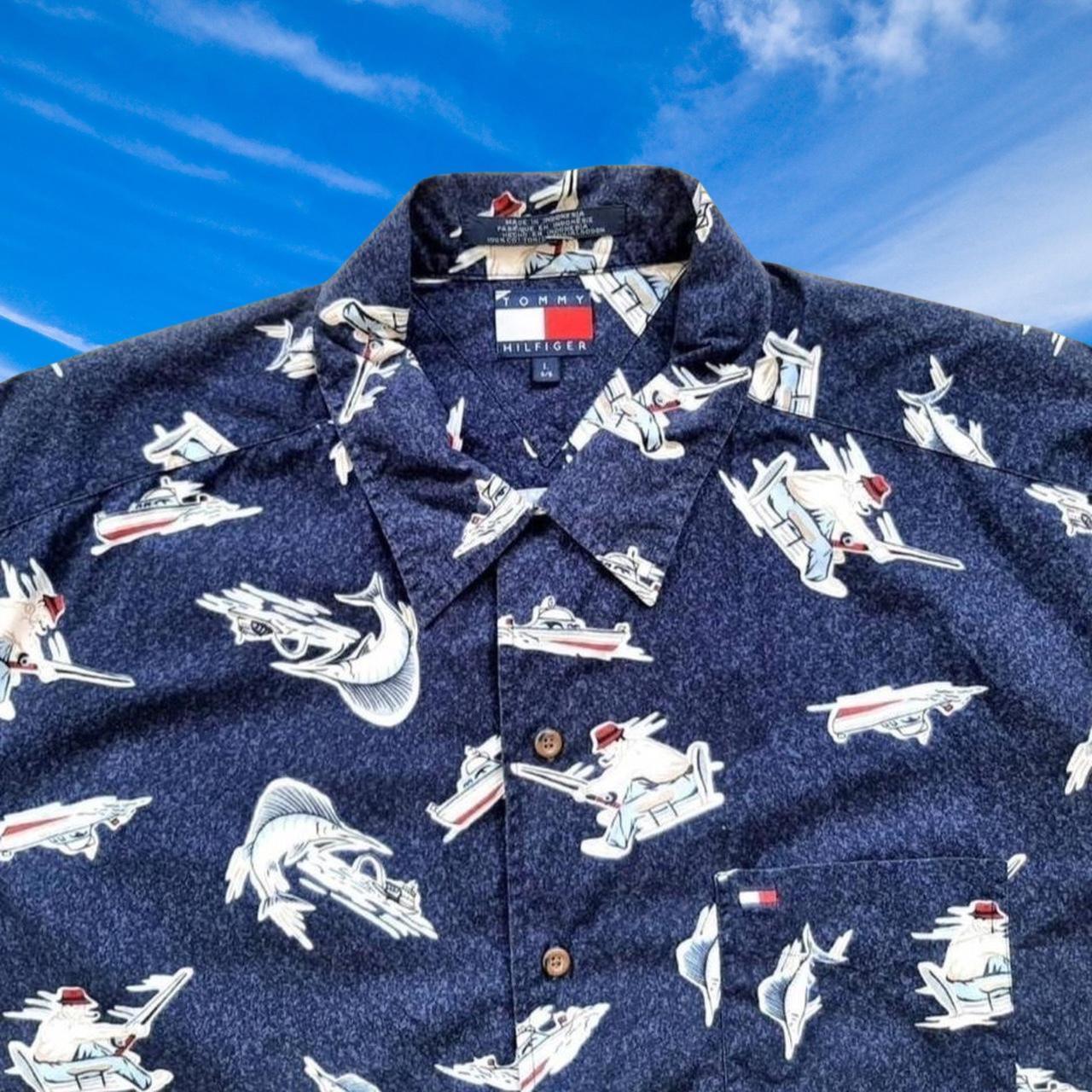 ◼️ Vintage Tommy Hilfiger All Over Print Fishing / Sailing Short Sleeve Shirt